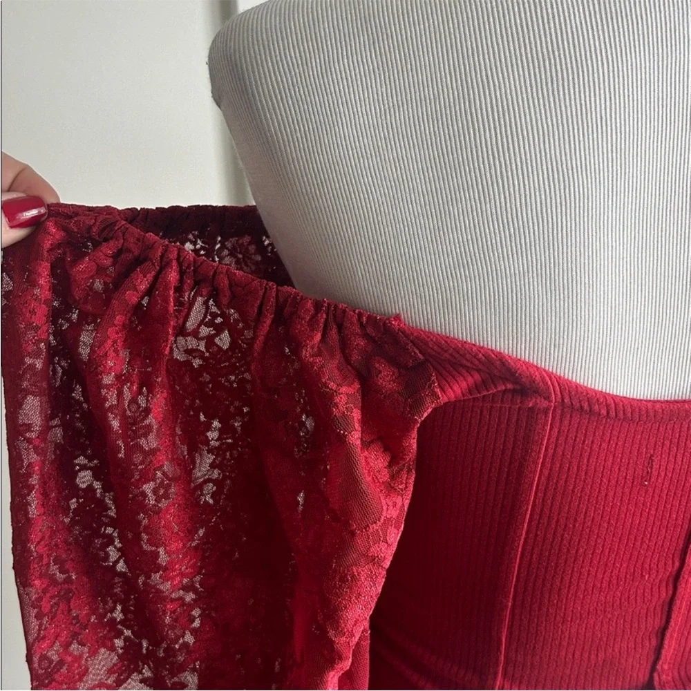 Urban Outfitters M Red Lace Detail stretchy crop Top with long sleeves - Picture 7 of 8